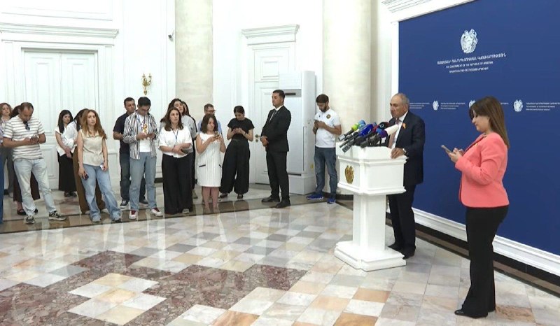 Пашинян призвал к сотрудничеству с Азербайджаном по пропавшим без вести и торговле