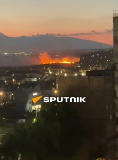 Пожар на травянистом участке в районе Ачапняк, Канакер-Зейтун, Ереван