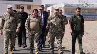 Министр обороны Сурен Папикян наблюдает за учениями беспилотных летательных аппаратов в Армении
