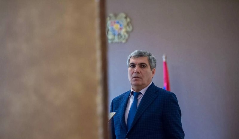 Здание Центральной избирательной комиссии в Ереване, куда подан иск партией «Республика».